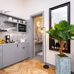 EMPIRENT Garden Suites