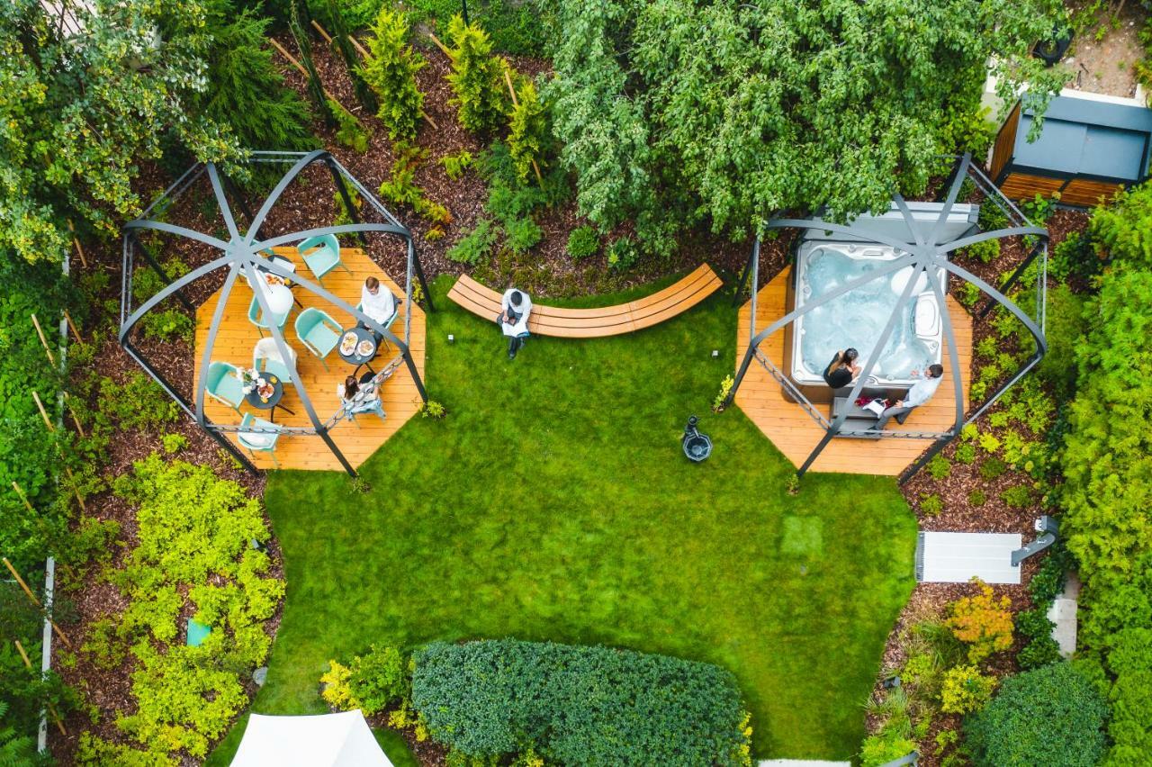 Empirent Garden Aparthotel 4*