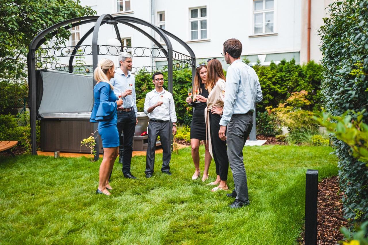 Empirent Garden